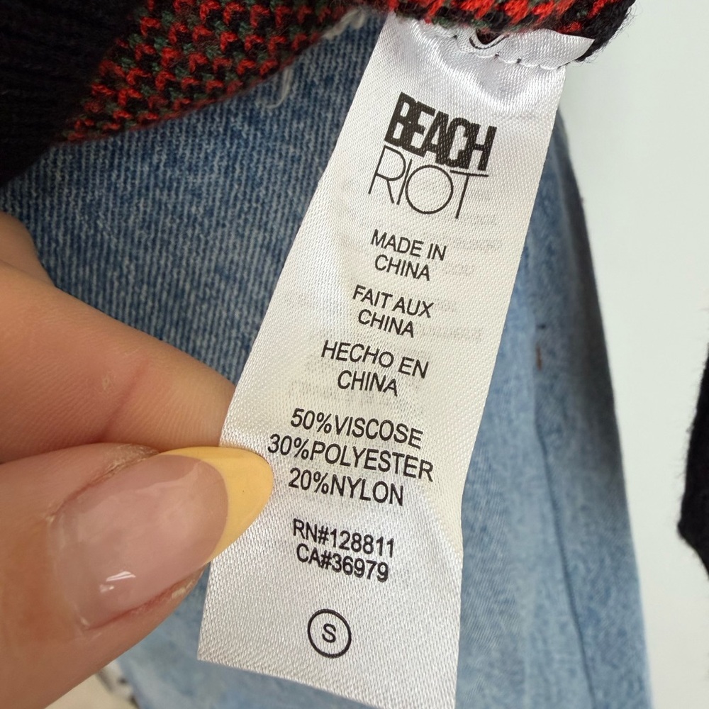Beach Riot Joey Sweater in Red Roses - Picture 7 of 9